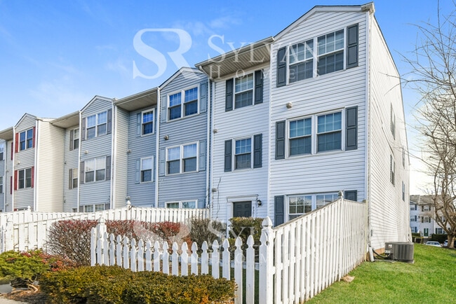 Building Photo - Life Just Got Better! Rental