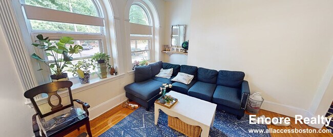 Photo - 1583 Beacon St Unit 1