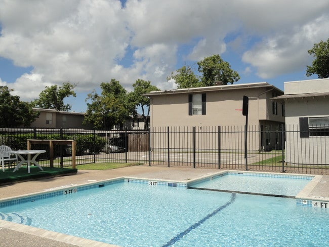 Photo - Crane's Landing Apartments