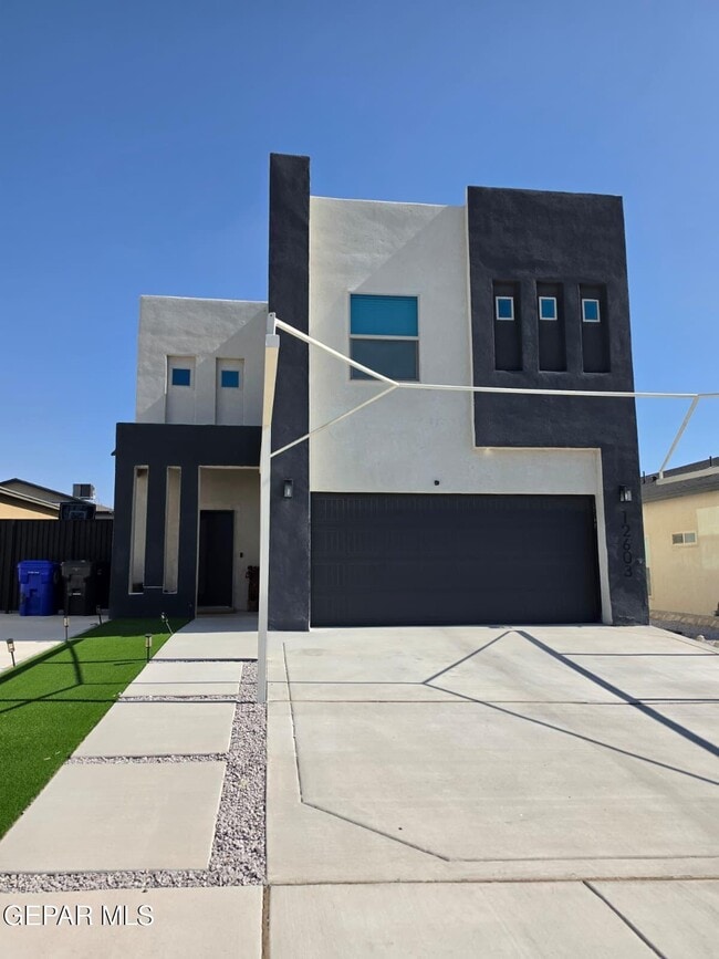 Building Photo - 12603 Amesbury Dr