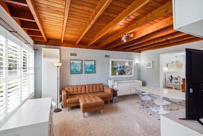 Photo - 155 SW 28th Rd