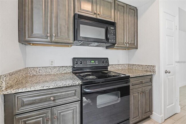 Photo - 5571 Rosehill Rd Unit 104