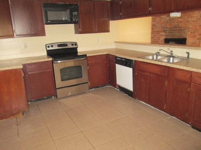 Photo - 811 Whispering Pine Dr