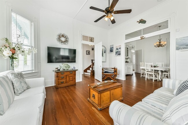 Photo - 3301 Ave N Ursuline St