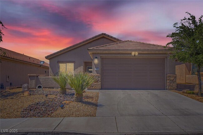 Photo - 2724 Mintlaw Ave