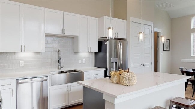 Photo - 7703 Kivu Ln