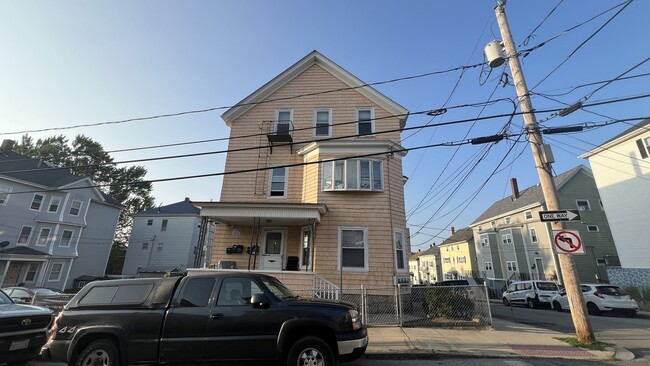 Building Photo - 534 William St Unit 1N