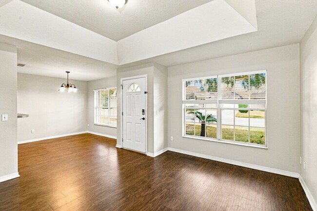 205 Madalyn Ct