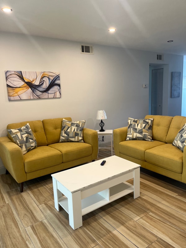 Building Photo - 2950 SE Ocean Blvd Rental