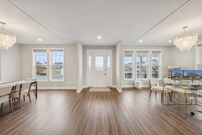 Photo - 101 Milvian Wy SE