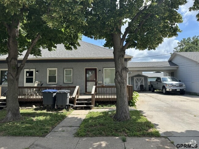 Building Photo - 203 S 19th St Rental