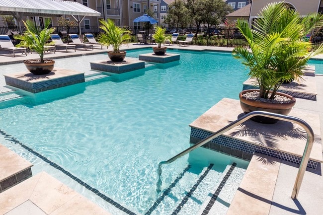 Building Photo - The Cove Apartments