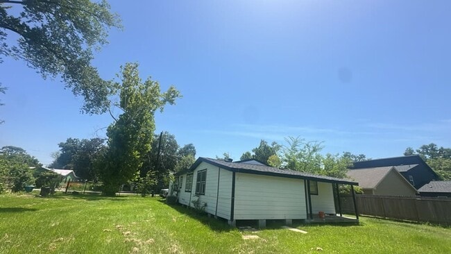 Photo - 8013 Talton St