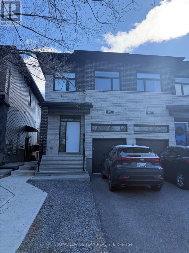 Photo - 155 Longpré St
