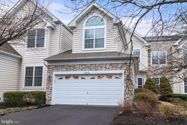 Photo - 20070 Inverness Square Townhome