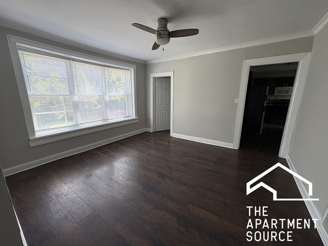 Photo - 6300 N Oakley Ave Unit 6300 North Oakley Ave