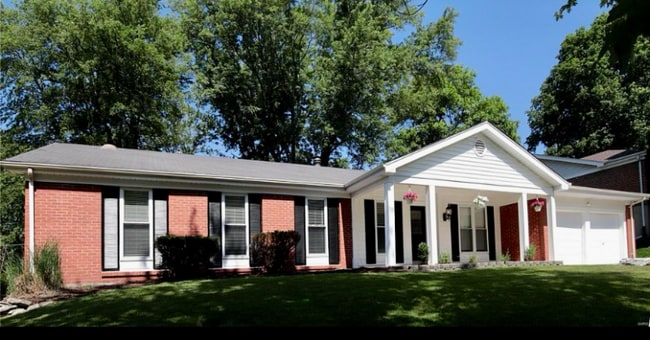 Building Photo - 1141 Old Farm Dr