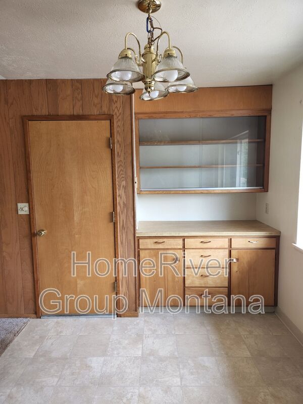 Photo - 2244 Hillside Dr