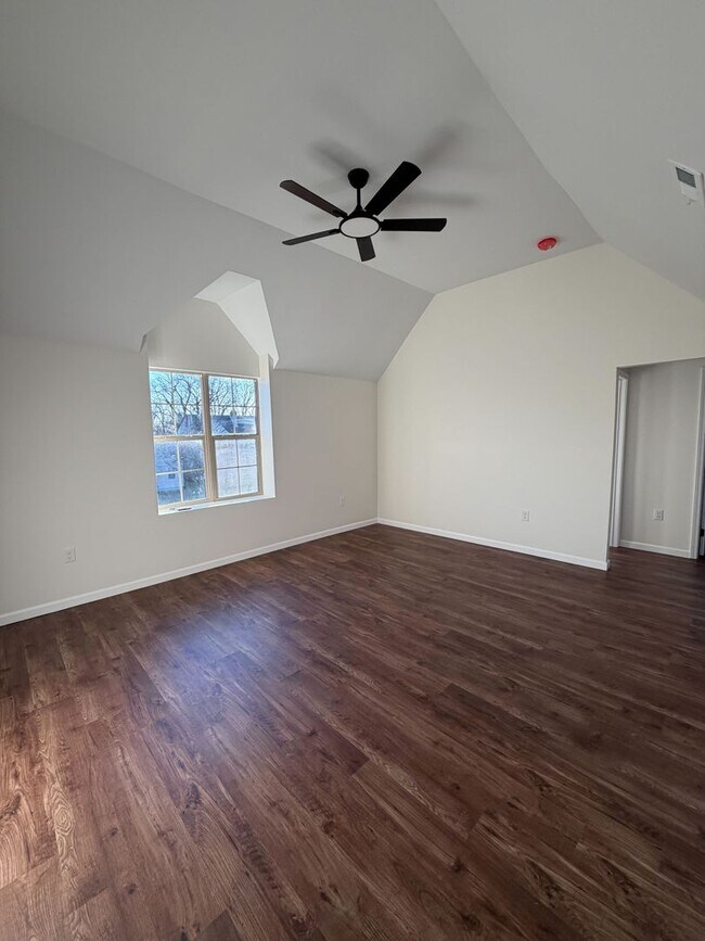 Photo - 2080 E 5th Ave Unit I