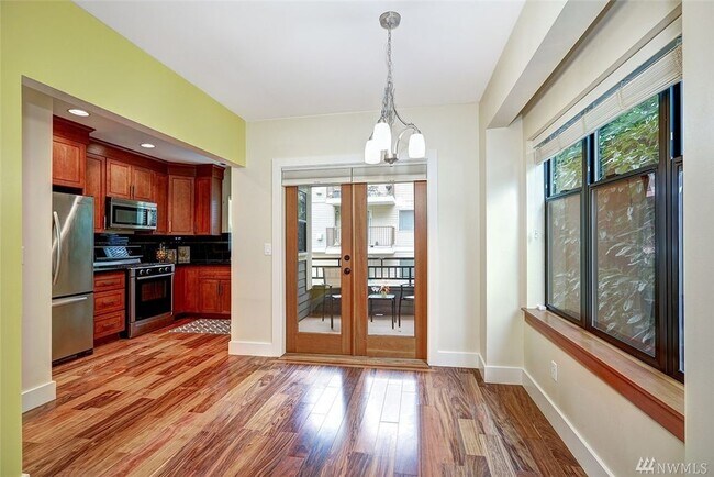 Photo - 3040 21st Ave W