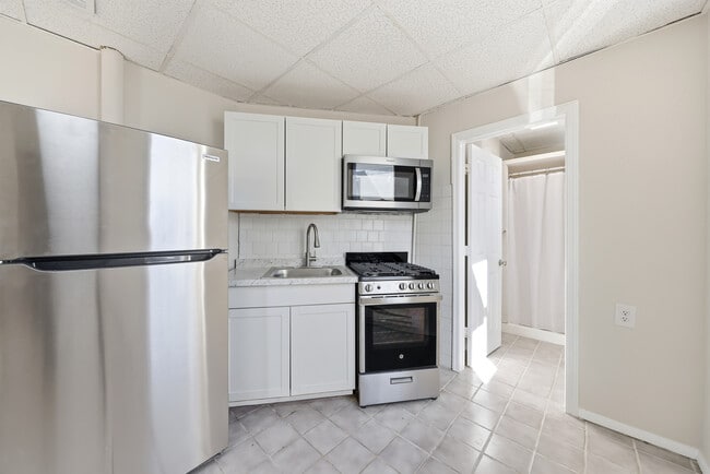 Photo - 807 W New York Ave