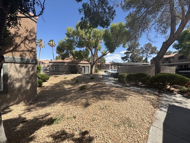 200 Mission Laguna Ln