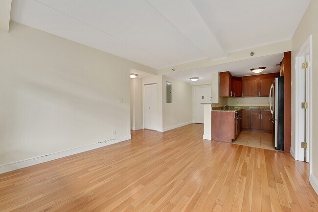 Photo - 3536 Cambridge Ave