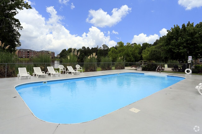 Photo - Seasons Apartments