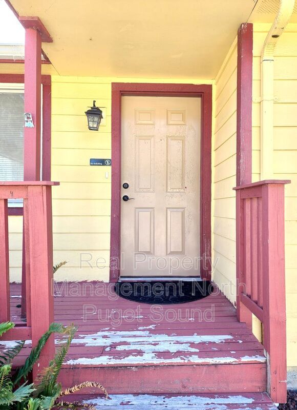 Photo - 10914 Willow Rd
