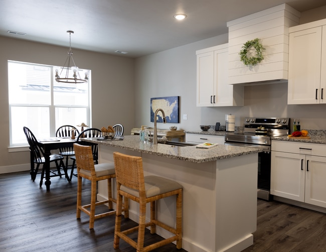Photo - Refined 3-Bedroom Townhome in Sugar City | Spacious Layout, 2-Car Garage & Modern Finishes