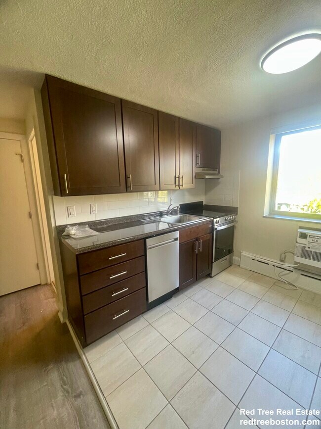 Photo - 15 Chester St Unit 45