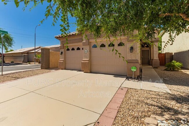 Building Photo - 10652 W Coronado Rd Rental