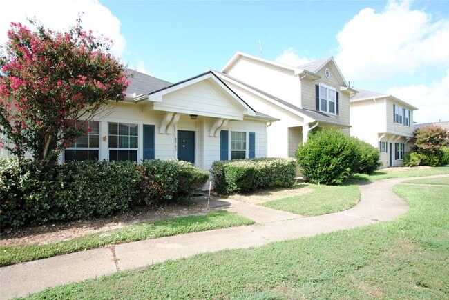 Photo - 6363 Provident Green Dr