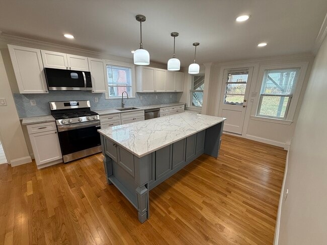 Photo - 22 Sweetser St