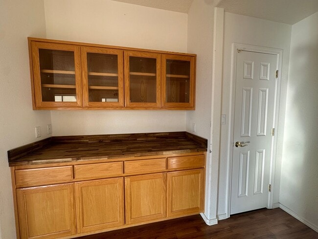 Photo - 3 Bedroom 2 Bathroom Home for rent in Bloo...