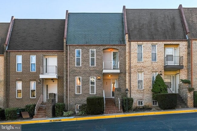 Building Photo - 1727 Cy Ct Rental
