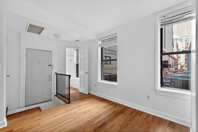 Photo - 260 Warren St Unit APT 2