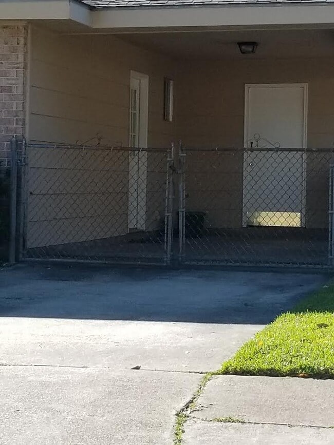 Photo - 3713 E Loyola Dr