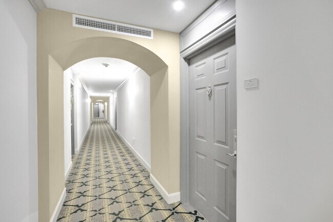 Photo - 233 S Federal Hwy Unit 704