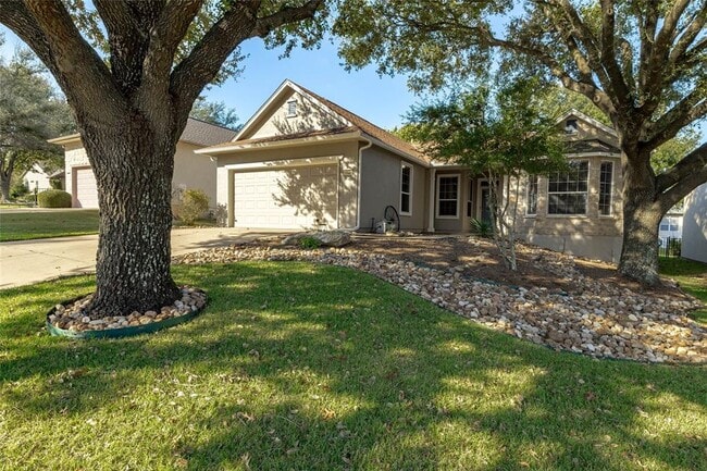 Building Photo - 102 Purple Sage Dr Rental
