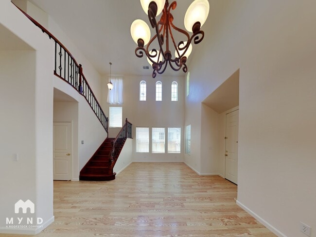Photo - 2742 Chateau Montelena Way