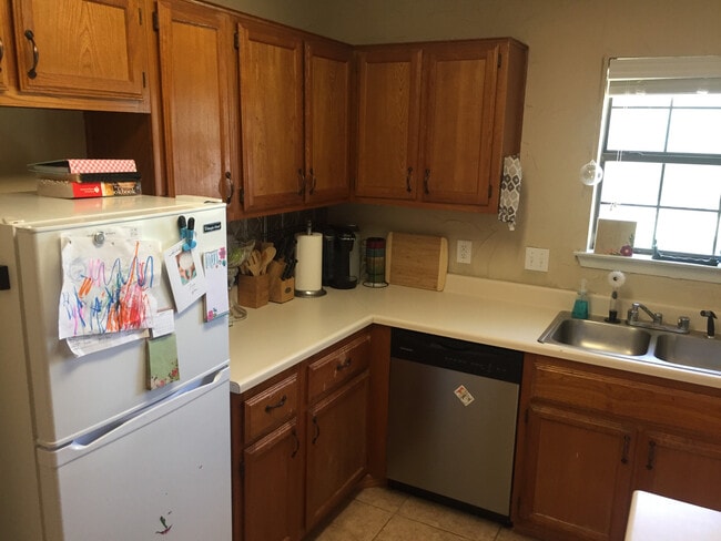 Photo - 3409 S Carolina Dr