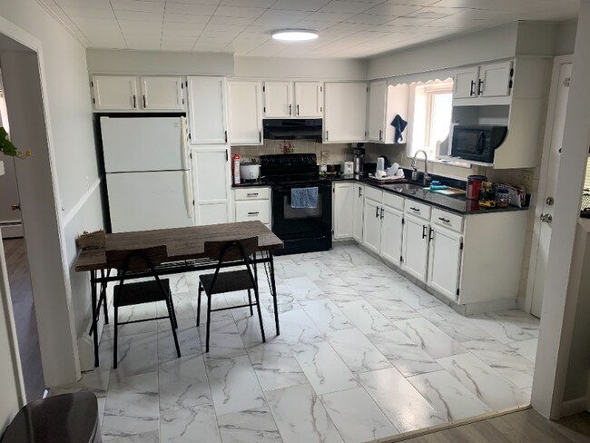 Photo - 214 Sand Creek Rd