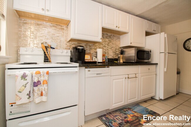 Photo - 79 Chestnut St Unidad 1B