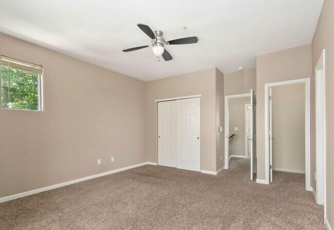 Photo - 2862 Kansas Dr