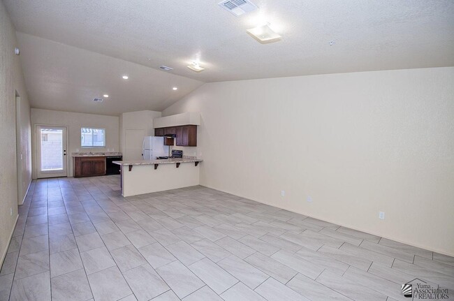 Photo - 7387 E 39th St