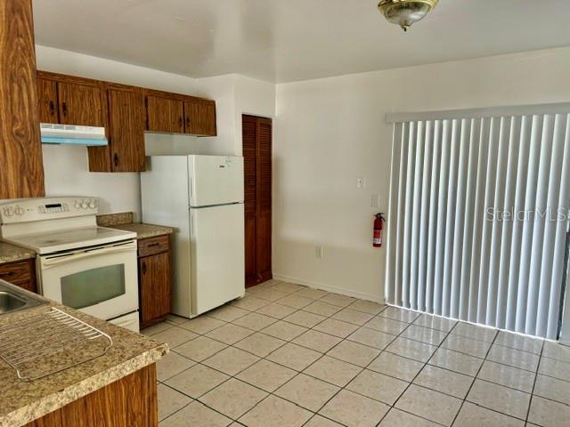 Photo - 306 Caldbeck Way