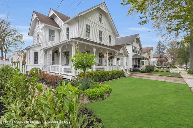 Building Photo - 21 Pearce Ave