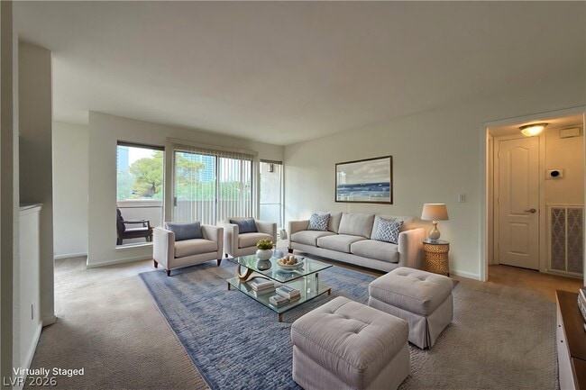 Building Photo - 618 Oakmont Ave Unit 2308