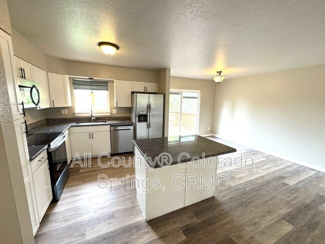 Photo - 1480 Hiawatha Dr